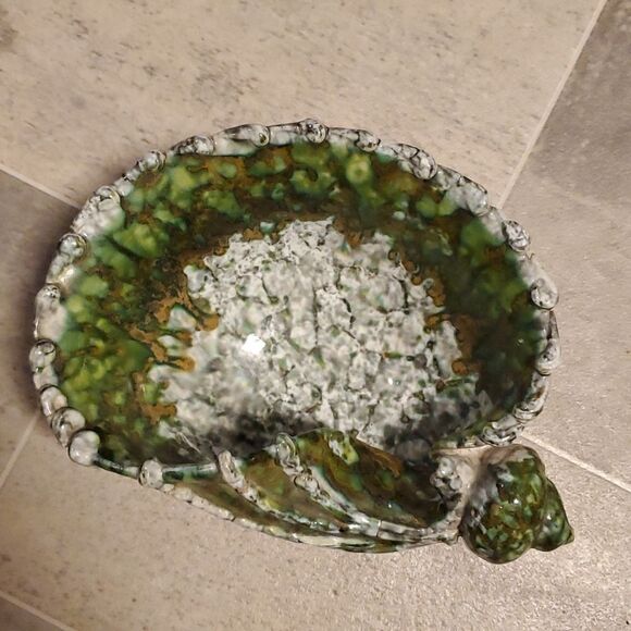 Vintage Signed & Numbered Green Ceramic Shell - Picture 2 of 7